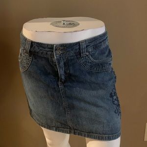 Vintage Y2K Lee’s denim embroidered mini skort sz 5/6p